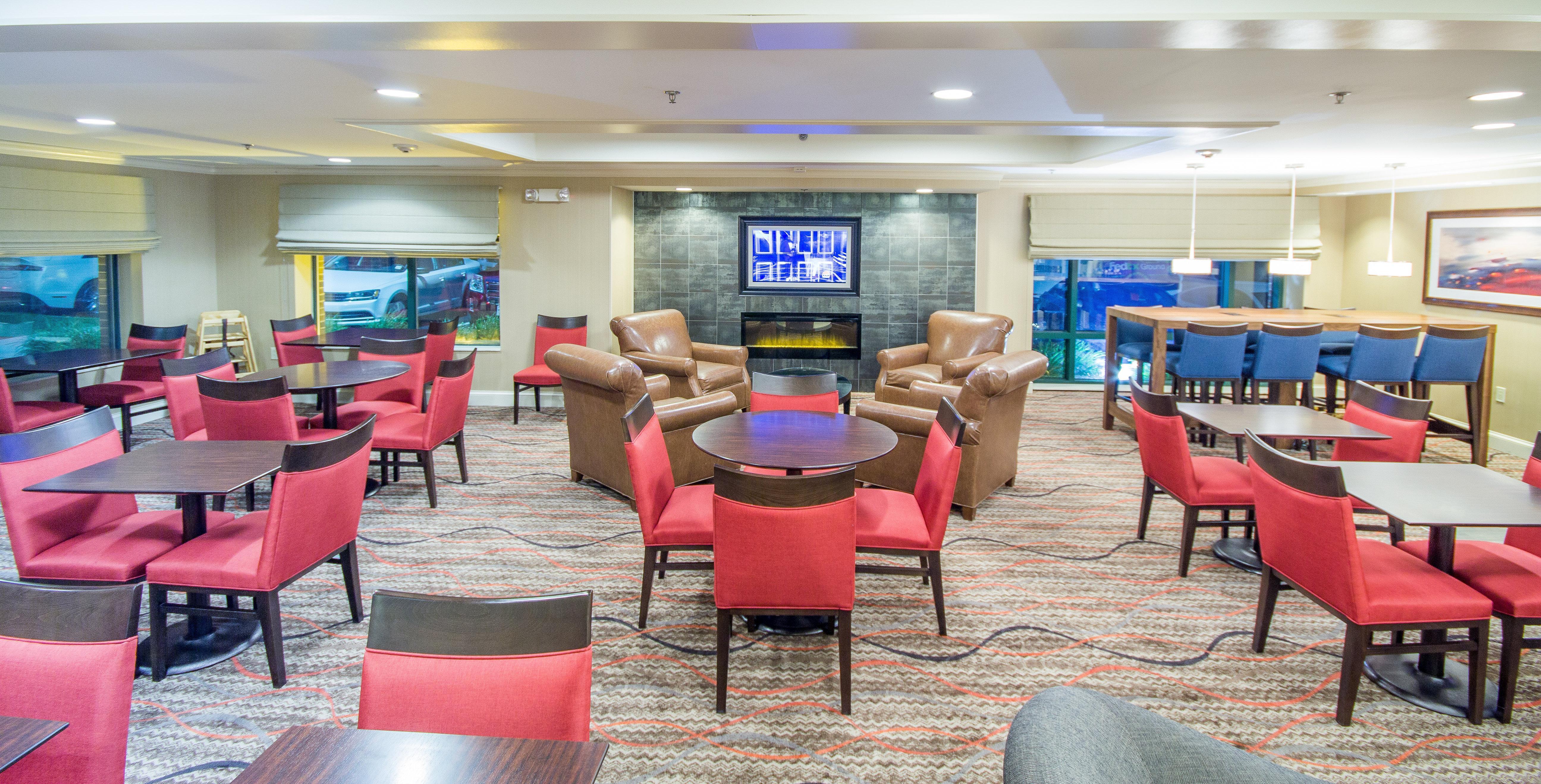 Holiday Inn Express Hotel & Suites Auburn By Ihg Buitenkant foto
