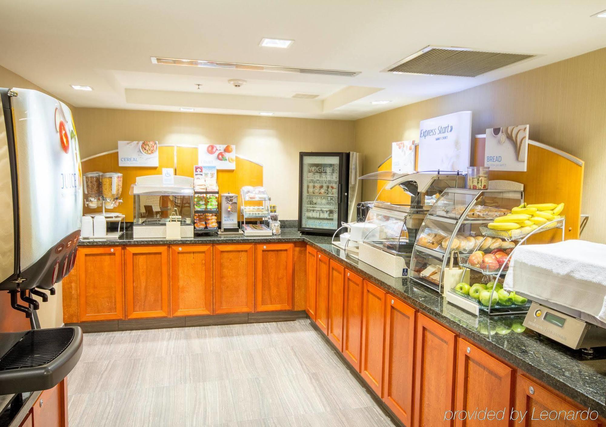 Holiday Inn Express Hotel & Suites Auburn By Ihg Buitenkant foto